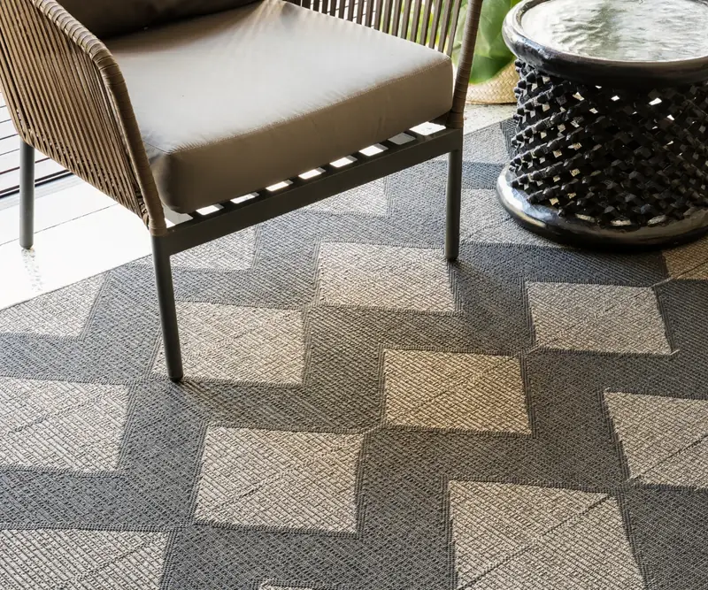 How to Buy and Install Exquisite Flooring on a Budget